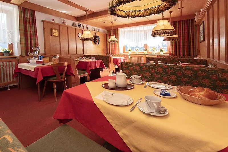 Gaestehaus Marco Sölden Bed & Breakfast